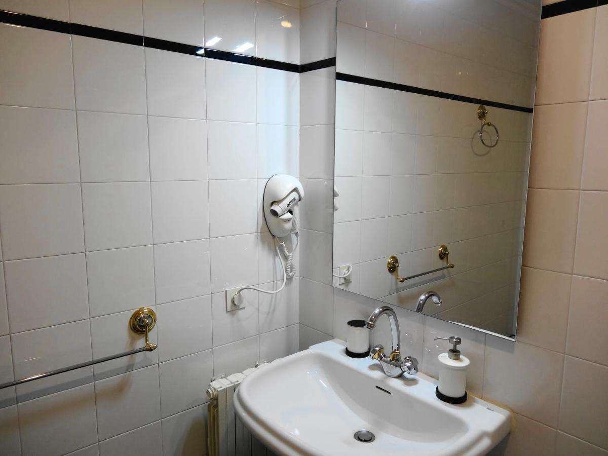 Apartamentos Pontevedra San Salvador de Poio 外观 照片